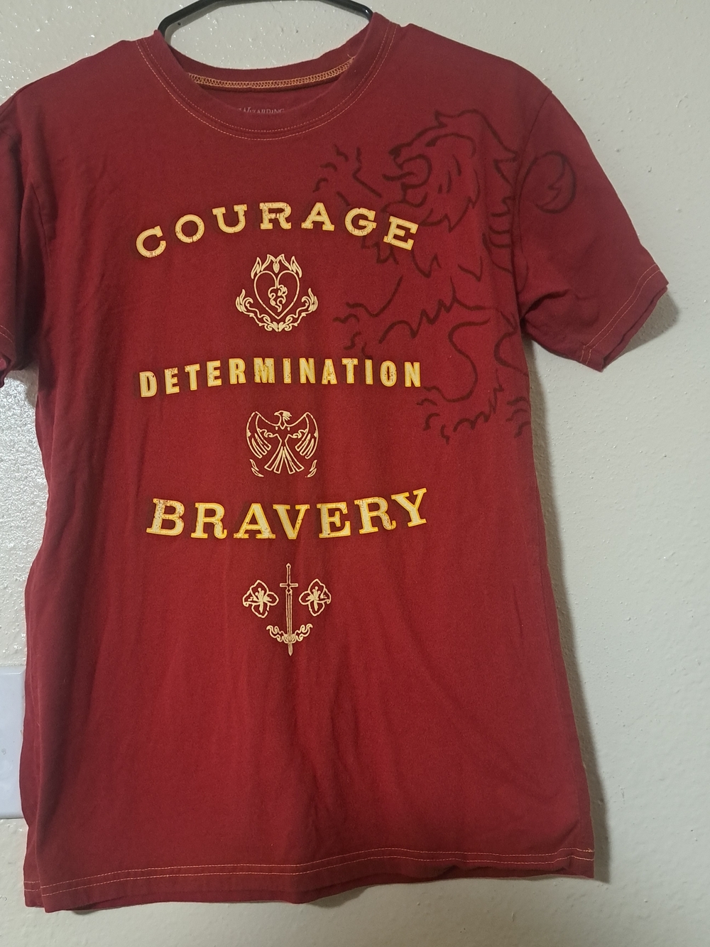Harry Potter Universal Studio Boys Small Kids Red Graphic Tee Wizards